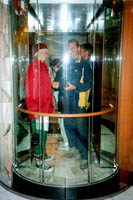 Click here -> 590x390 pix.