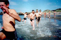 Click here -> 388x594 pix.